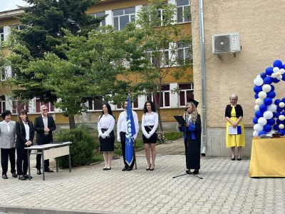 Още 19 инженери получиха своите дипломи лично от министъра на образованието Красимир Вълчев в Казанлък