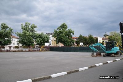 Министърът на образованието и кметът на Казанлък дадоха старт на строежа на 4 нови спортни зали 