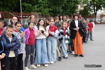 Министърът на образованието и кметът на Казанлък дадоха старт на строежа на 4 нови спортни зали 