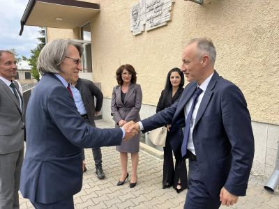 Още 19 инженери получиха своите дипломи лично от министъра на образованието Красимир Вълчев в Казанлък