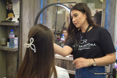 Рекорден брой стилисти се грижат за блясъка на претендентките за Царица роза 2025