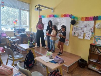 ОУ “Мати Болгария“ се включи в обучителна програма за борба с училищния тормоз и агресия