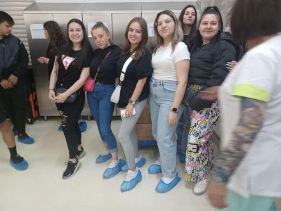 Седмокласници от ОУ “Св. Паисий Хилендарски“ се докоснаха до високите технологии в “Арсенал”