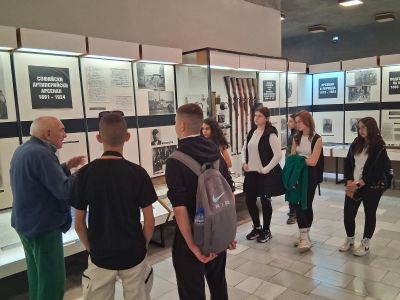 Седмокласници от ОУ “Св. Паисий Хилендарски“ се докоснаха до високите технологии в “Арсенал”