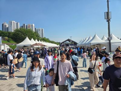 Представители на община Казанлък са част от фестивала на розата в Сеул