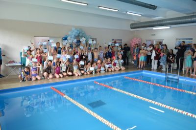Над 120 деца участваха в плувен турнир по повод Деня на българския спорт