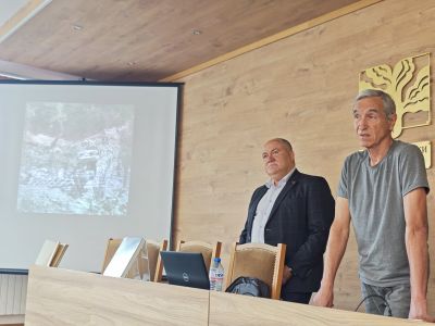 В ЛТУ – София бе представена книгата-фотоалбум „Началото“ - история в образи и послание за поколенията  / Новини от Казанлък