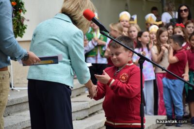 ОУ „Мати Болгария“ отбеляза 24 май с пъстро тържество на знанието и таланта