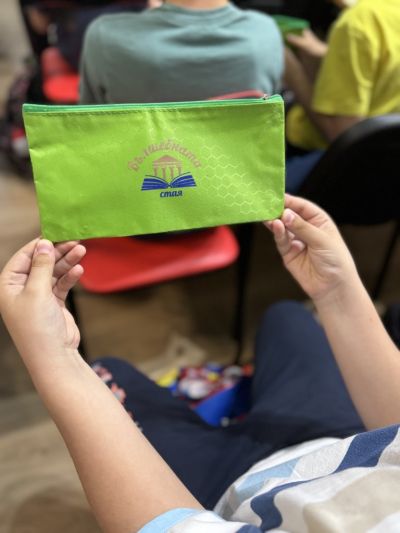 Третокласници от ОУ „Никола Вапцаров“ се потопиха в света на Кирил и Методий в библиотеката