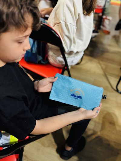 Третокласници от ОУ „Никола Вапцаров“ се потопиха в света на Кирил и Методий в библиотеката