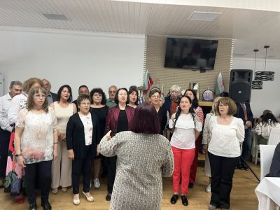 Кметът на Казанлък Галина Стоянова отдаде признание на културни и образователни дейци по случай 24 май