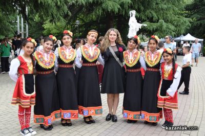 Талантите на Казанлък озариха сцената на площад „Севтополис“ в празничния 24 май
