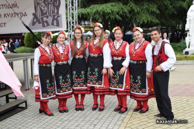 Талантите на Казанлък озариха сцената на площад „Севтополис“ в празничния 24 май