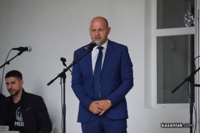 С пъстра концертна програма и благотворителна инициатива Хаджидимитрово отбеляза своя празник