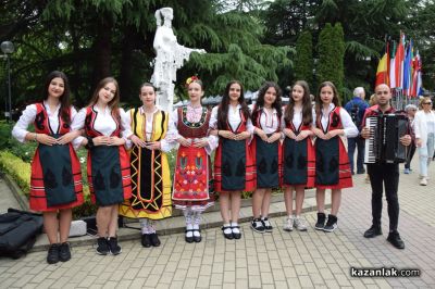 Талантите на Казанлък озариха сцената на площад „Севтополис“ в празничния 24 май