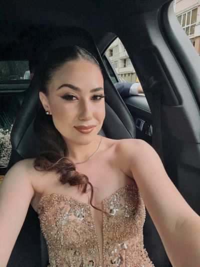 Казанлъшки чаровници в състезание за най-красива абитуриентка