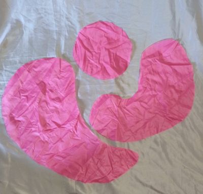 Светлинките представят в библиотека “Искра“ арт инсталация, посветена на Празника на розата