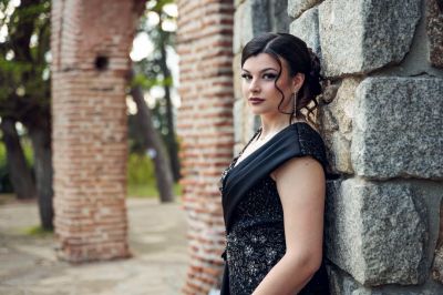 Казанлъшки чаровници в състезание за най-красива абитуриентка