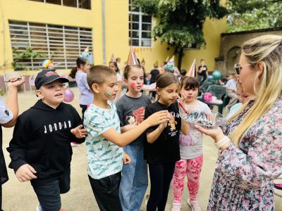 Весело тържество събра малчугани в Общинска библиотека „Искра“ по повод 1 юни