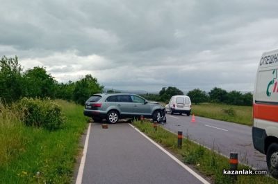 Катастрофа затруднява движението по пътя Казанлък – Енина  / Новини от Казанлък