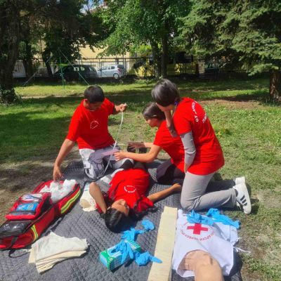 Отборът на ОУ „Мати Болгария“ стана победител в областния етап на състезанието “Защита при бедствия, пожари и извънредни ситуации“