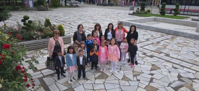 Кметът Иса Бесоолу зарадва децата на Павел баня за 1 юни