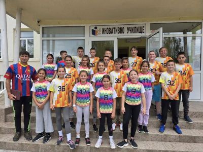 В ОУ “Св. Паисий Хилендарски“ - Казанлък се проведе традиционния училищен крос по повод 24 май 