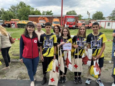 Отборът на ОУ „Мати Болгария“ стана победител в областния етап на състезанието “Защита при бедствия, пожари и извънредни ситуации“
