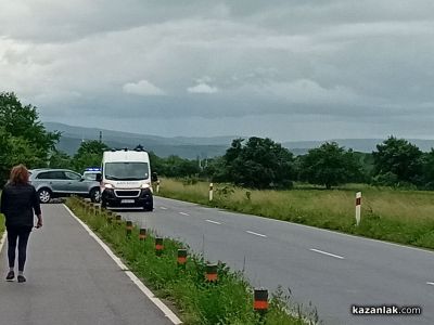 Катастрофа затруднява движението по пътя Казанлък – Енина 