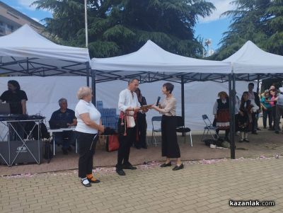 Фолклорни клубове от цялата страна се надиграваха 18-ото издание на „Тъпан бие, хоро се вие“ в Казанлък