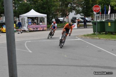 Динамика, спортен дух и колоездачи от цялата страна за Купа „Долината на тракийските владетели“ в Казанлък