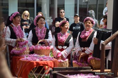 Автентичен ритуал по розоварене бе представен в Музея на розата в Казанлък