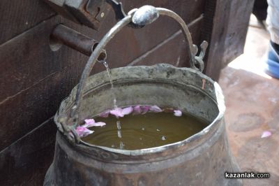 Автентичен ритуал по розоварене бе представен в Музея на розата в Казанлък