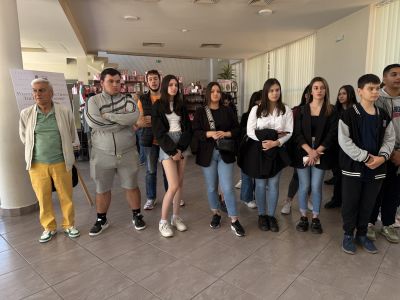 Как едно цвете обединява света: Изложбата “Розата на приятелството” разказва за международните връзки на Казанлък