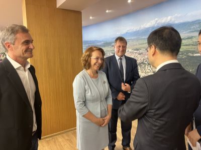 Официална делегация от побратимения град Дзинан, Китай, на посещение в Казанлък 