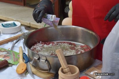 Фотографи готвят: Кулинарно изкуство в двора на Музея на фотографията