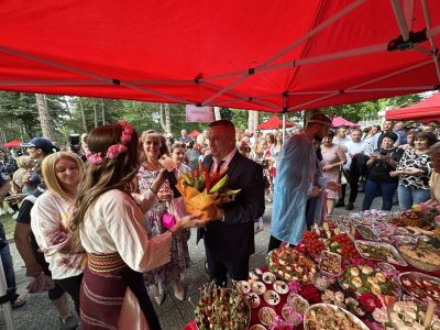 Празникът на розата и минералната вода в Павел баня се превърна в наслада за сетивата и душата