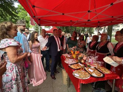 Празникът на розата и минералната вода в Павел баня се превърна в наслада за сетивата и душата