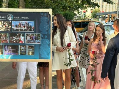 За първи път Павел баня реди царете и цариците си през годините в тематична изложба 