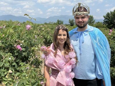 Иса Бесоолу: Важно е да има работа и поминък за хората. Маслодайната роза не е само красиви снимки, а труд и отговорност