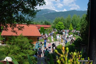 Станете част от петото Национално надиграване „Заигра се хоро голямо в Дамасцена“ в сърцето на Розовата долина