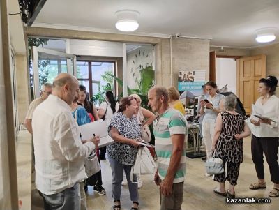 Георги Тошев представи в Казанлък допълненото издание на „Хамлет от град Левски“, представящо нови разкрития за живота на Георги Парцалев