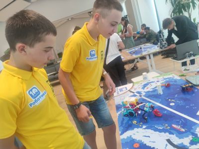 Сребро за отбор CyberRobo от ИКТ Център