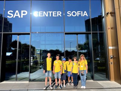 Сребро за отбор CyberRobo от ИКТ Център