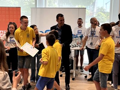 Сребро за отбор CyberRobo от ИКТ Център