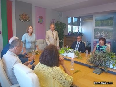 Община Казанлък и УниБИТ ще разработват стратегия за възстановяването на паметника Бузлуджа