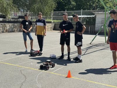 Чрез образователни инициативи ОУ „Св. Паисий Хилендарски“ показа вредата от употребата на цигари, алкохол и наркотици