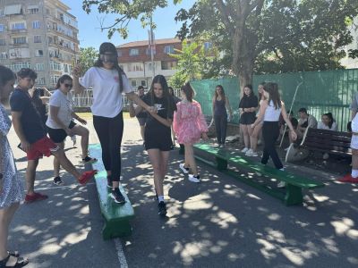 Чрез образователни инициативи ОУ „Св. Паисий Хилендарски“ показа вредата от употребата на цигари, алкохол и наркотици