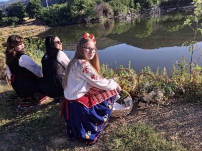 Шипченци по следите на предците на Еньовден