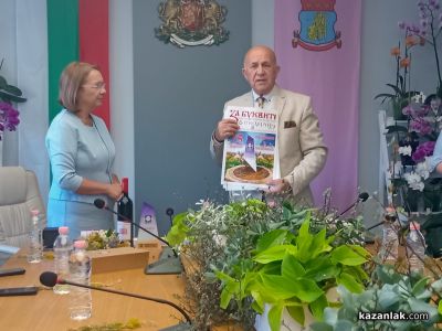 Община Казанлък и УниБИТ ще разработват стратегия за възстановяването на паметника Бузлуджа